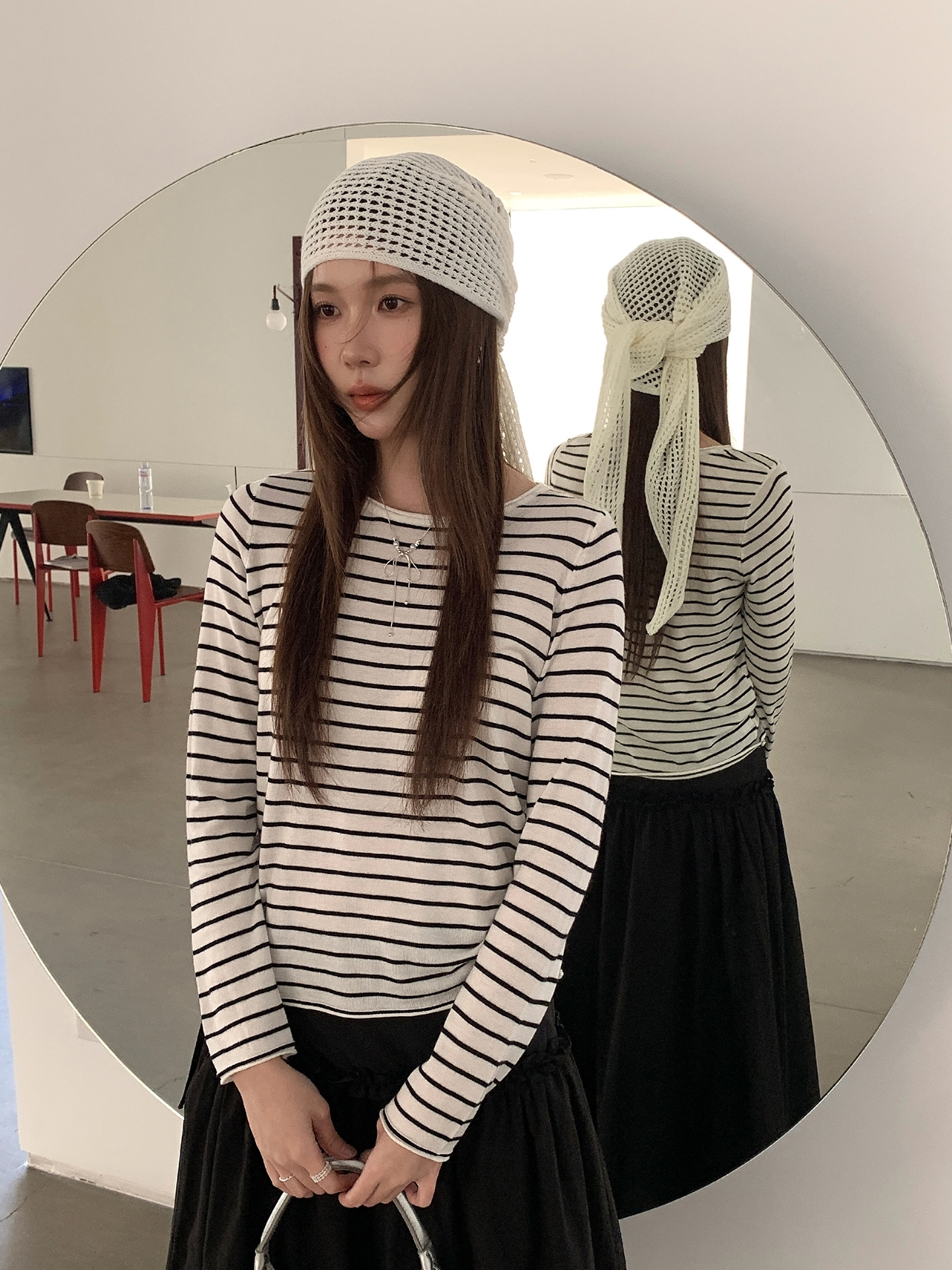 26ye049 white striped pullover top