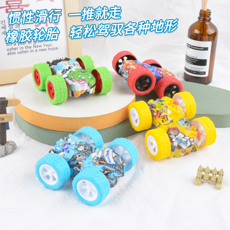 Coche de inercia de tracción en las cuatro ruedas para niños Vehículo todoterreno de doble cara Modelo de carreras de acrobacias resistente a caídas Juguete de regalo de niño puesto al por mayor