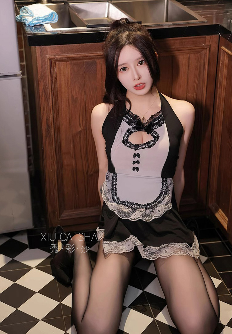 Maid Roleplay Lingerie Set with Thong and Lace Blindfold, One Size — detail image 7