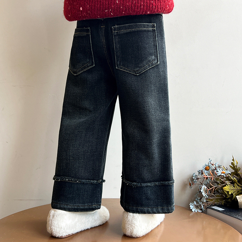 Niñas con jeans de peluche otoño y invierno nuevos pantalones de piernas anchas de estilo extranjero para niños con pantalones casuales rectos