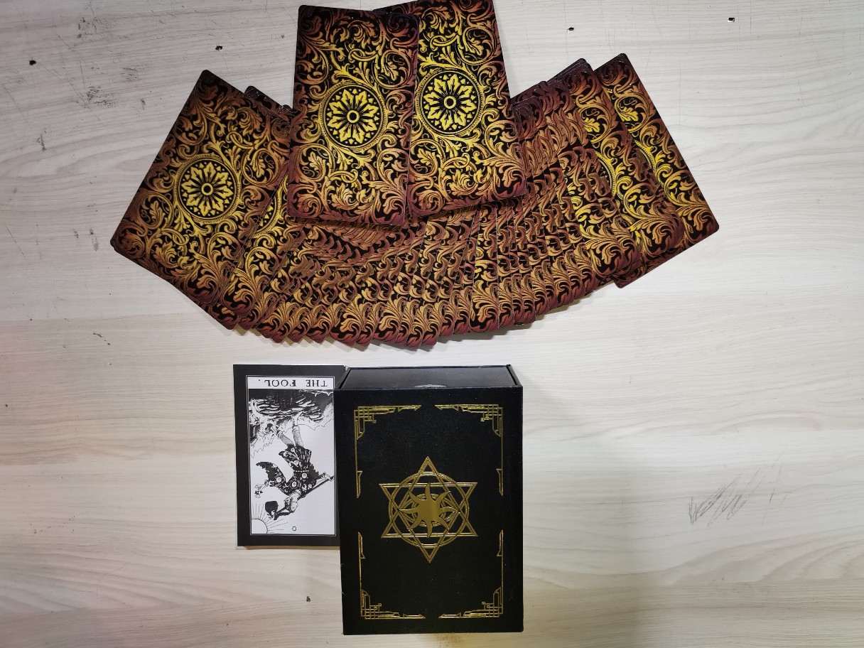 Gioco da tavolo in plastica con lamina metallica, carte regalo dei tarocchi per ufficio in oro_voghion.com