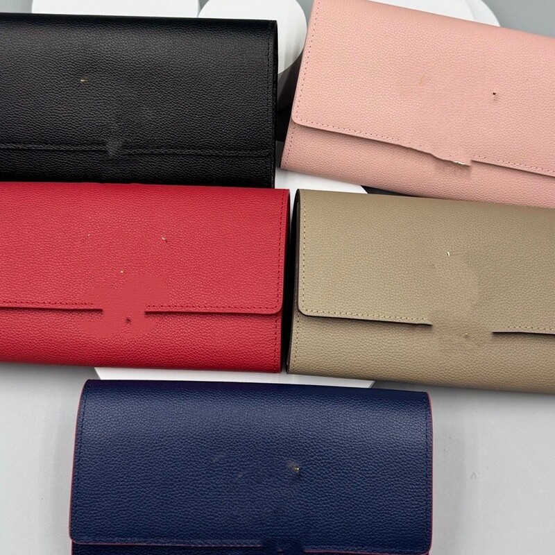 Lujia wallet is made of genuine leather inside and out, a women's multi-card slot long wallet, a new model of women's coin purse Lujia wallet is made of genuine leather inside and out, a women's multi-card slot long wallet, a new model of women's coin purse