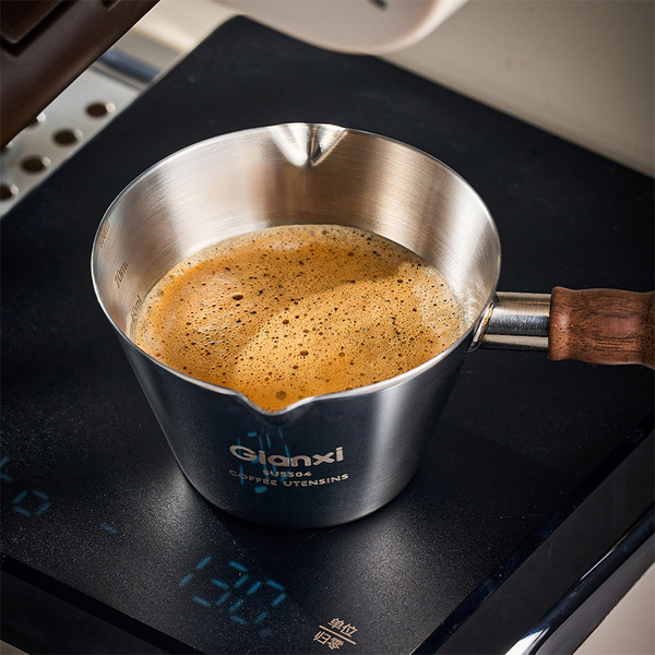 Concentrated coffee measuring cup