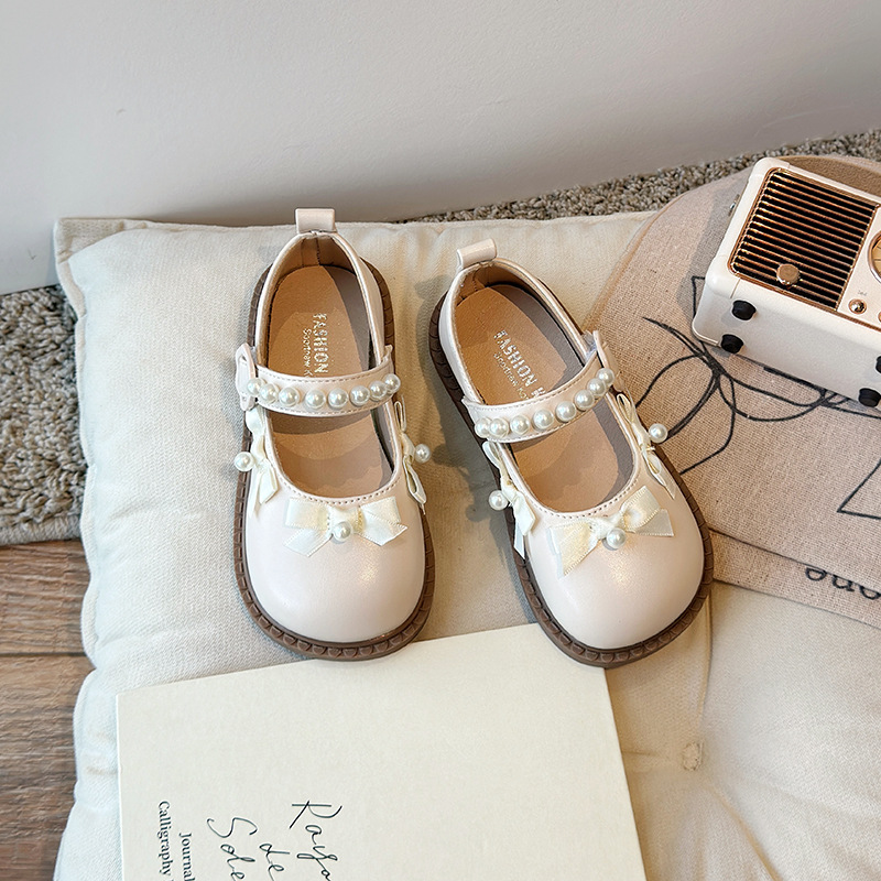 Niñas Lolita zapatos de cuero de primavera y otoño 2025 nuevos zapatos de princesa de perla suave, zapatos de un solo niño image 3
