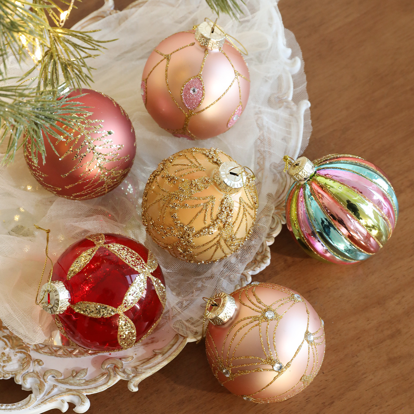 Bola de vidrio de color de 8cm esparciendo bolas colgantes en polvo decoración del árbol de Navidad decoración del colgante de bola hueca disposición del Festival