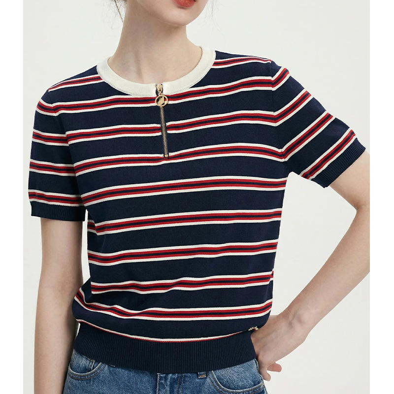 【Na*Dingdan】Early Summer Round-Neck Simple and Stylish Short-Sleeve T-Shirt for Women with Unique Design and Zipper Striped Knit Top
