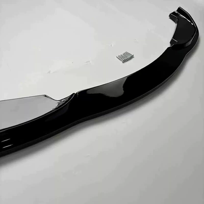 Big Surrounded Integrated Front Lip in High-Gloss