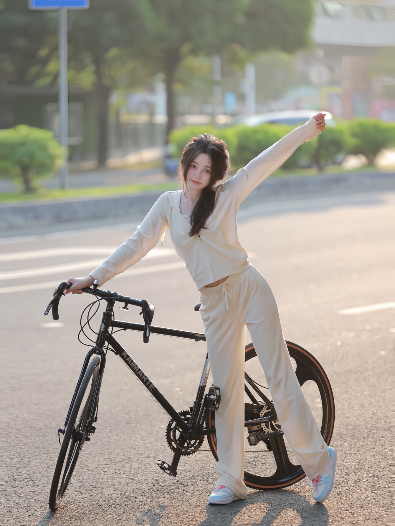 Bicicleta de carretera, exportación al Sudeste Asiático, frenos de disco dobles de aleación de aluminio, capacidad de carga de 150 kg, 947 yuanes, velocidad variable.