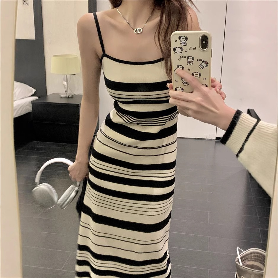 复古条纹辣妹吊带连衣裙女夏季新款韩版辣妹收腰无袖中长包臀裙潮