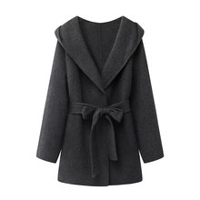 2025冬款法式百搭宽松显瘦收腰复古气质斗篷毛呢外套L0171013007