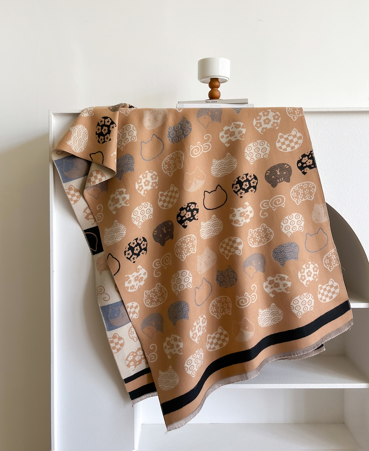 Comercio exterior nuevo patrón de gato imitación de cachemira bufandas de dama caliente y grueso fuera del cuello de otoño y invierno explosivo chal