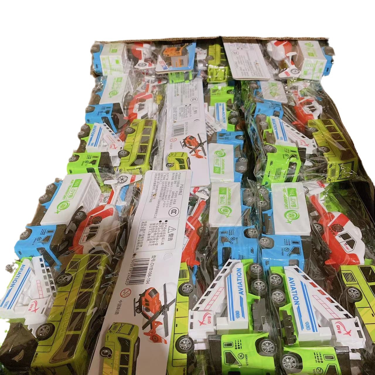 Los niños de ingeniería inercial vehículo juguete traje transporte vehículo avión camión autobús Chuck Pack cuatro piezas lote