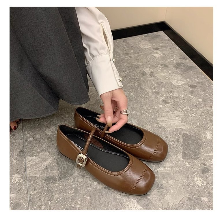 Super explosión plateada zapatos mary-zhen mujer 2025 nueva primavera francesa cabeza redonda zapatos de cuero de tacones bajos zapatos de sola suave