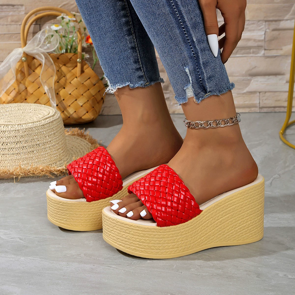 Summer beach universal slippers, 2025 years, European style