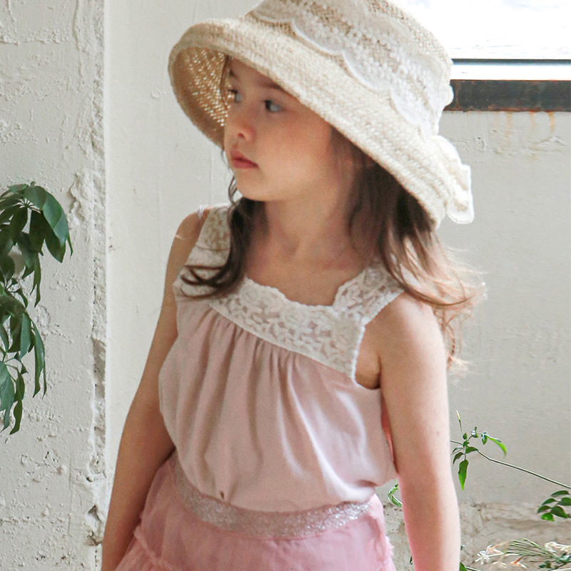 2024 Summer Collection Strawberry-chan Korean-style Kids' Clothing for Girls – Chic Cotton-Trimmed Camisole with Straps