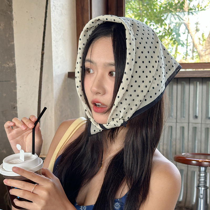 하얀색