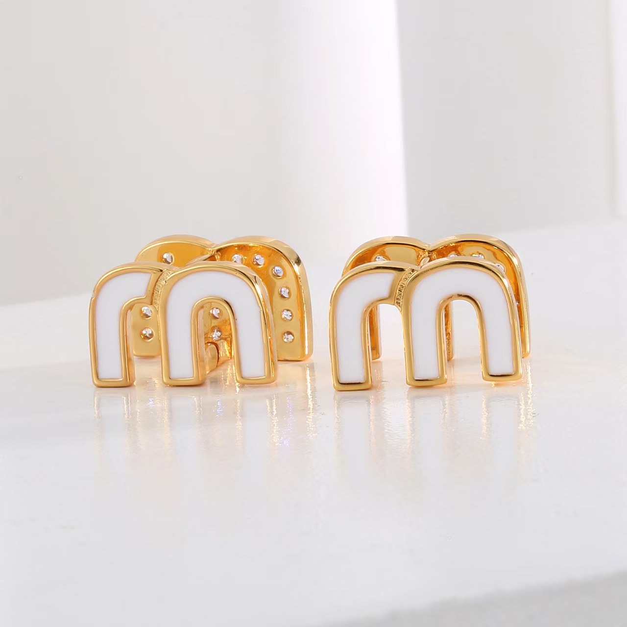 2024 New Colorful 'M' Letter Earrings Double-Sided Luxury Inlaid Zircon Sweet Versatile Popular Stud Earrings detail image 7