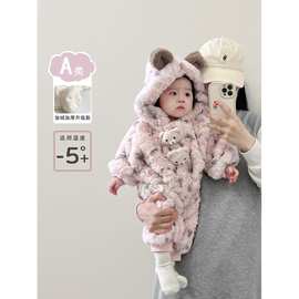 婴儿冬季外出服保暖女宝宝连体衣夹棉可爱洋气冬加厚儿童加绒爬服