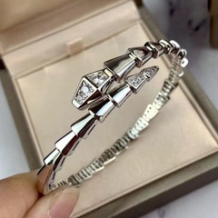 高級版蛇骨ダイヤモンドブレスレット、18Kメッキ、インスタ映え、おしゃれで繊細、どんな服装にも合う、彼女や親友へのプレゼントに