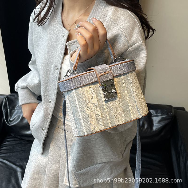 小包包女2021潮时尚韩版手拎质感印花定型女包单肩斜挎化妆包新款