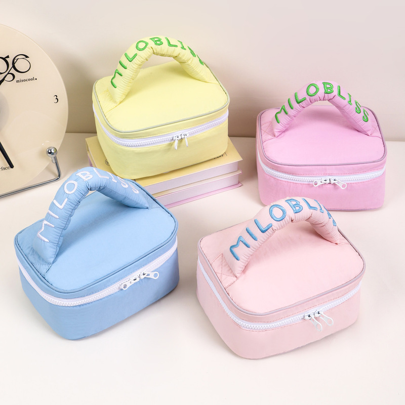 韓国風マカロンカラーの女性用ポータブル化粧品バッグ、ポータブル高価値化粧品トイレタリーバッグ、1個から|undefined
