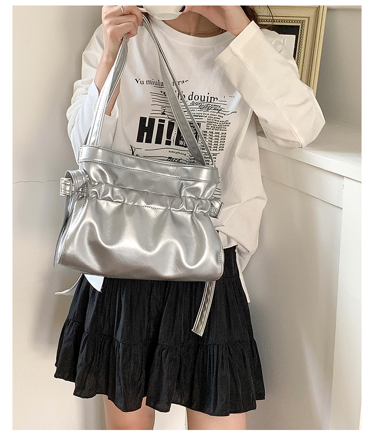 Borsa tote in morbida pelle per pendolari, grande capacità, da donna, versione coreana di nicchia, nuova borsa plissettata estiva da donna, singola_voghion.com