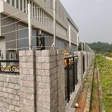304不锈钢直线型刀片刺绳学校围墙加高直条刀片刺网防攀爬防护网