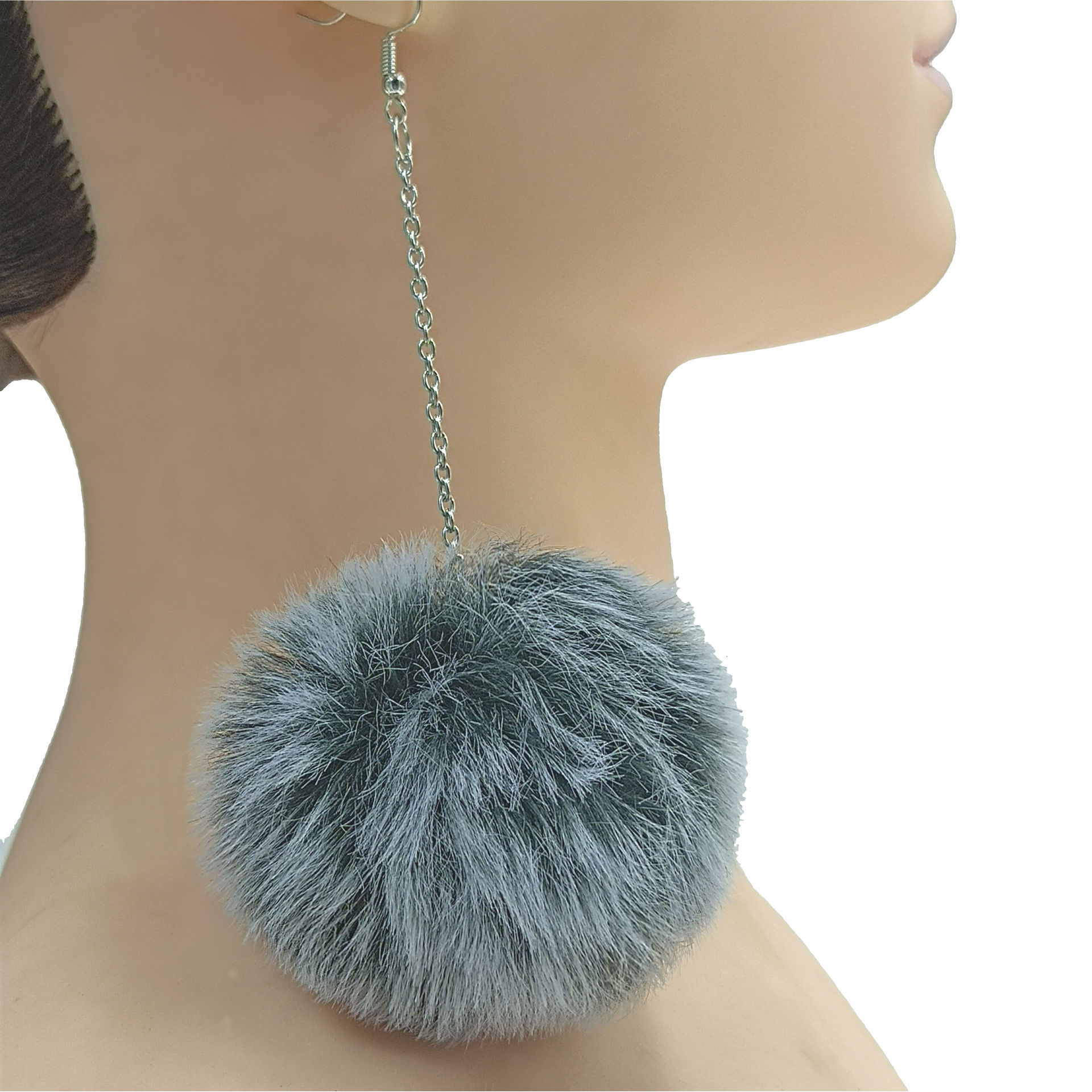 6cm金色长链高仿兔狐毛球耳环