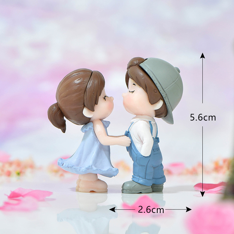 Cặp đôi nhảy múa, ôm hôn dễ thương, móc khóa trang trí bánh kem mini đáng yêu (z-CJ-728)