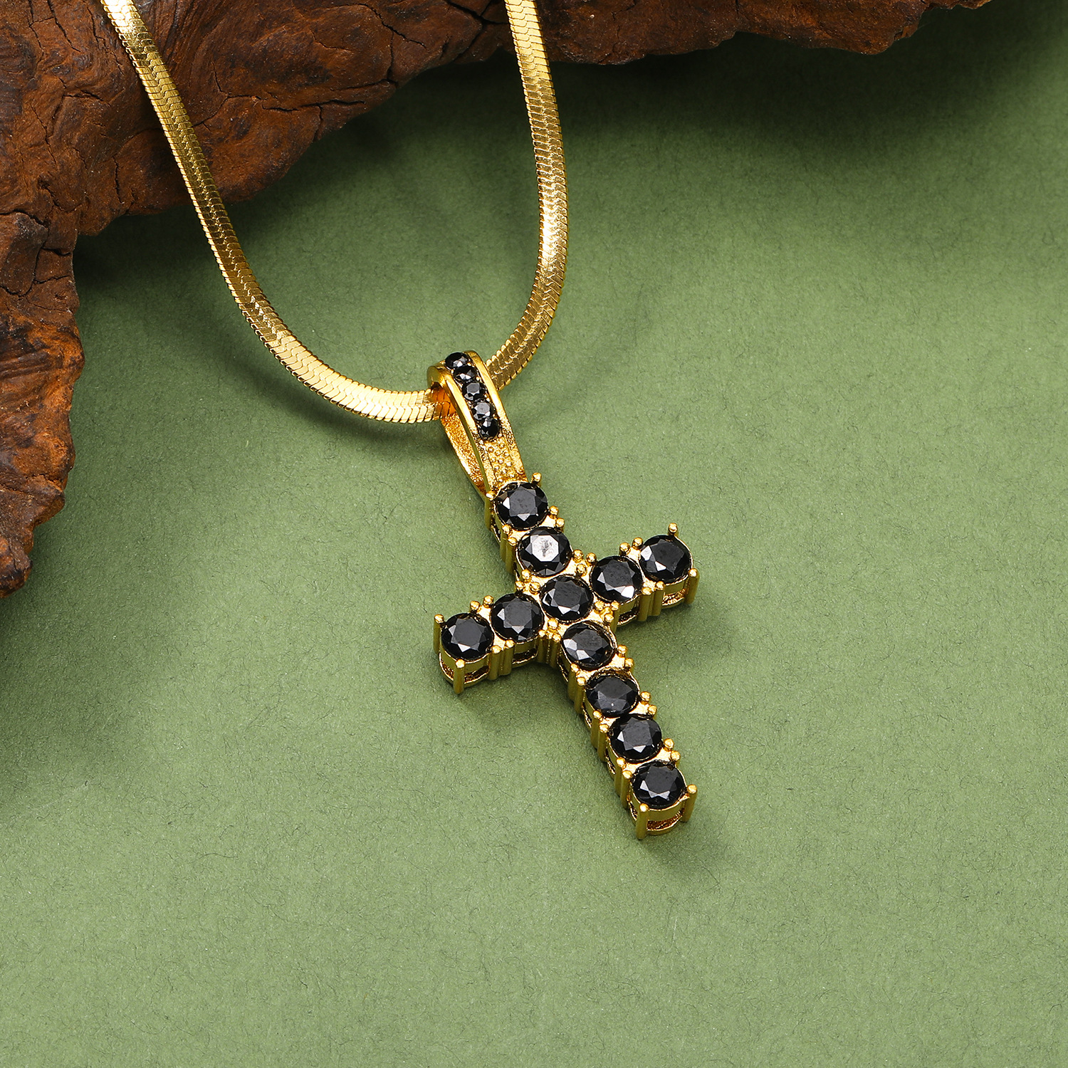 14g Weight Real Gold Plated Plating Material Rhinestones Inlay Material Pendant Necklace Classification 1 Piece Quantity Casual, Daily Occasion 304 Stainless Steel Material Cross Pattern Women's Gender Vintage Style Style Waterproof Non Tarnish, Plating, Inlay Craft Real Gold Plated Cross 304 Stainless Steel Vintage Style Waterproof Non Tarnish Pendant Necklace 23