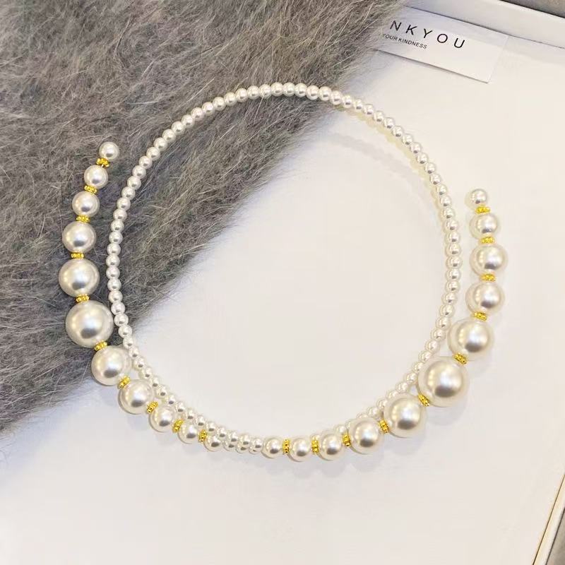 European and American Style Large and Small Imitation Pearl Beaded Cross Choker Necklace, Vintage Simple Elegant High-End Necklace, Light Luxury for Women