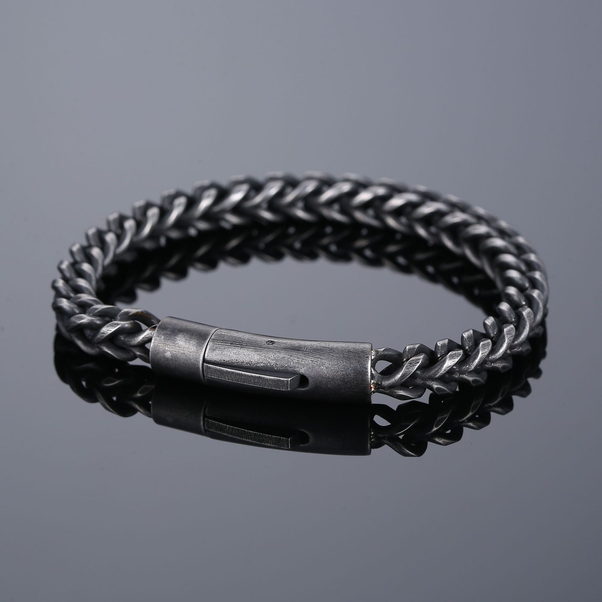 304 Stainless Steel Material Solid Color Pattern Retro Solid Color 304 Stainless Steel Men's Bracelets Men's Chain Bracelets