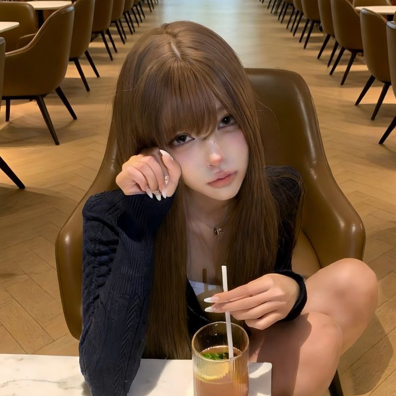Koni ženska perika s klasičnim japanskim šiškama i dugom ravnom kosom za prirodan svakodnevni izgled