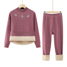 中老年加绒刺绣秋衣秋裤女奶奶保暖内衣妈妈冬装毛衣老太太套装