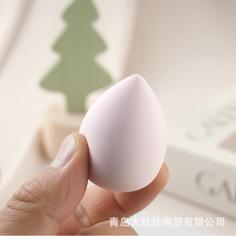 Esponja de Maquillaje Ghostly Axe Magic Egg, Súper Suave y Delicada con la Piel, Herramienta de Maquillaje que No Absorbe Polvo, Esponja de Maquillaje Q-Elastic con Forma y Detalles Únicos