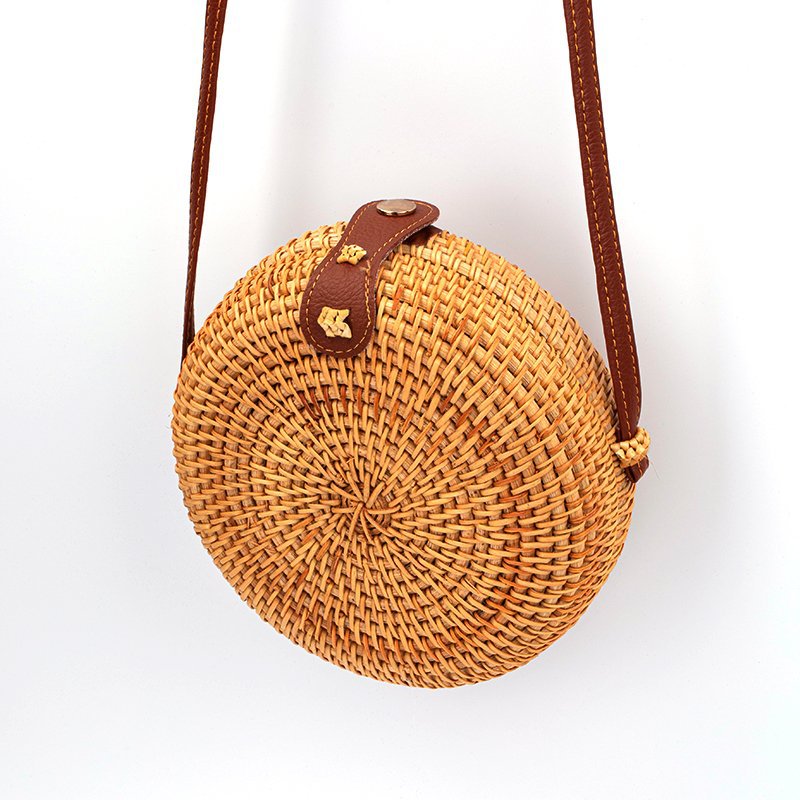 Bolsa de ratán, mini bolsa diagonal, canasta de bosque, bolsa redonda tejida de arte retro, bolsa de hebilla de cubo de vacaciones