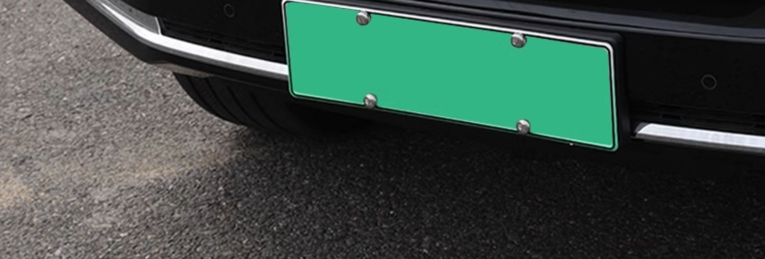 Tank 500 with Illuminated Grille Emblem, 26 Models Hi4T/Z Personalized Luminous Car Emblem Led Lights Off-Road Modification Exterior Decoration