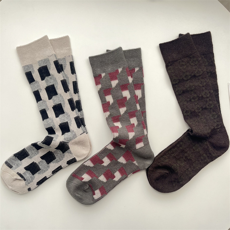 Women's Japanese Style Solid Color Wool Crew Socks A Pair display picture 5