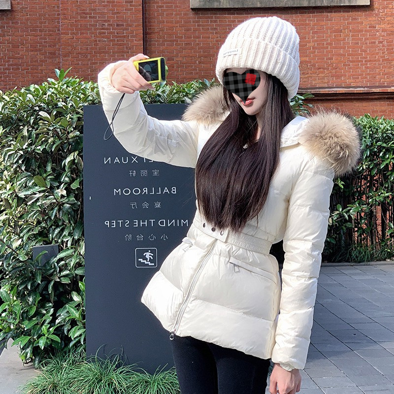 Qiao'Er Berlin Chronicle Detachable Raccoon Fur Belt Waist-Cinching White Duck down Hooded down Jacket Qiao'Er Berlin Chronicle Detachable Raccoon Fur Belt Waist-Cinching White Duck down Hooded down Jacket