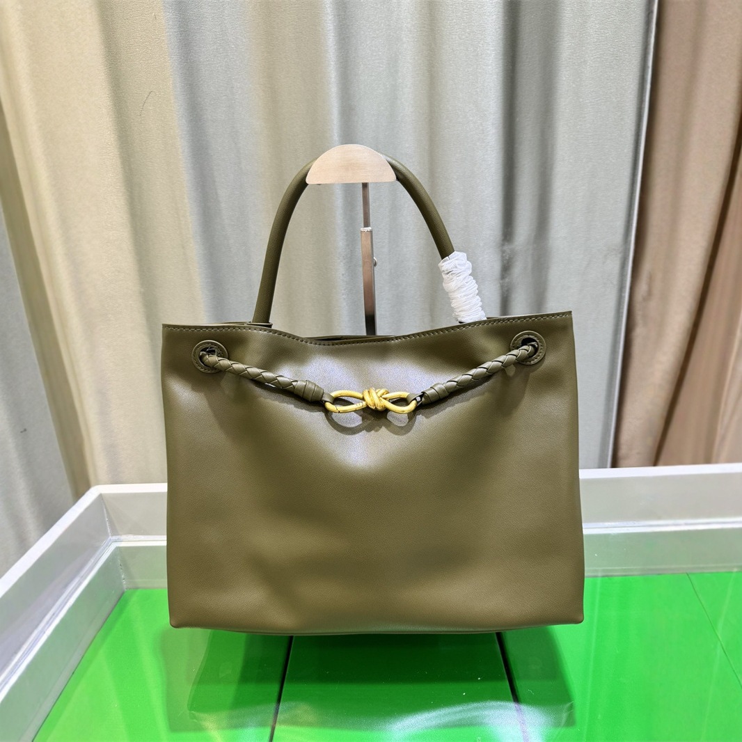 XIAOZHONG TOTE BAG 2024 새로운 대용량 어깨 가방 트렌디 한 짠 크로스 바디 백 언더암 가방 여성용 하이 엔드 라이트 럭셔리