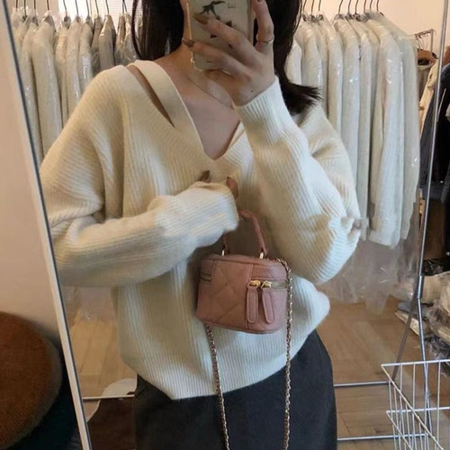 Cat Seven is a new style of small fragrant style rhombus chain versatile small bag hand-held shoulder crossbody bag mini bag
