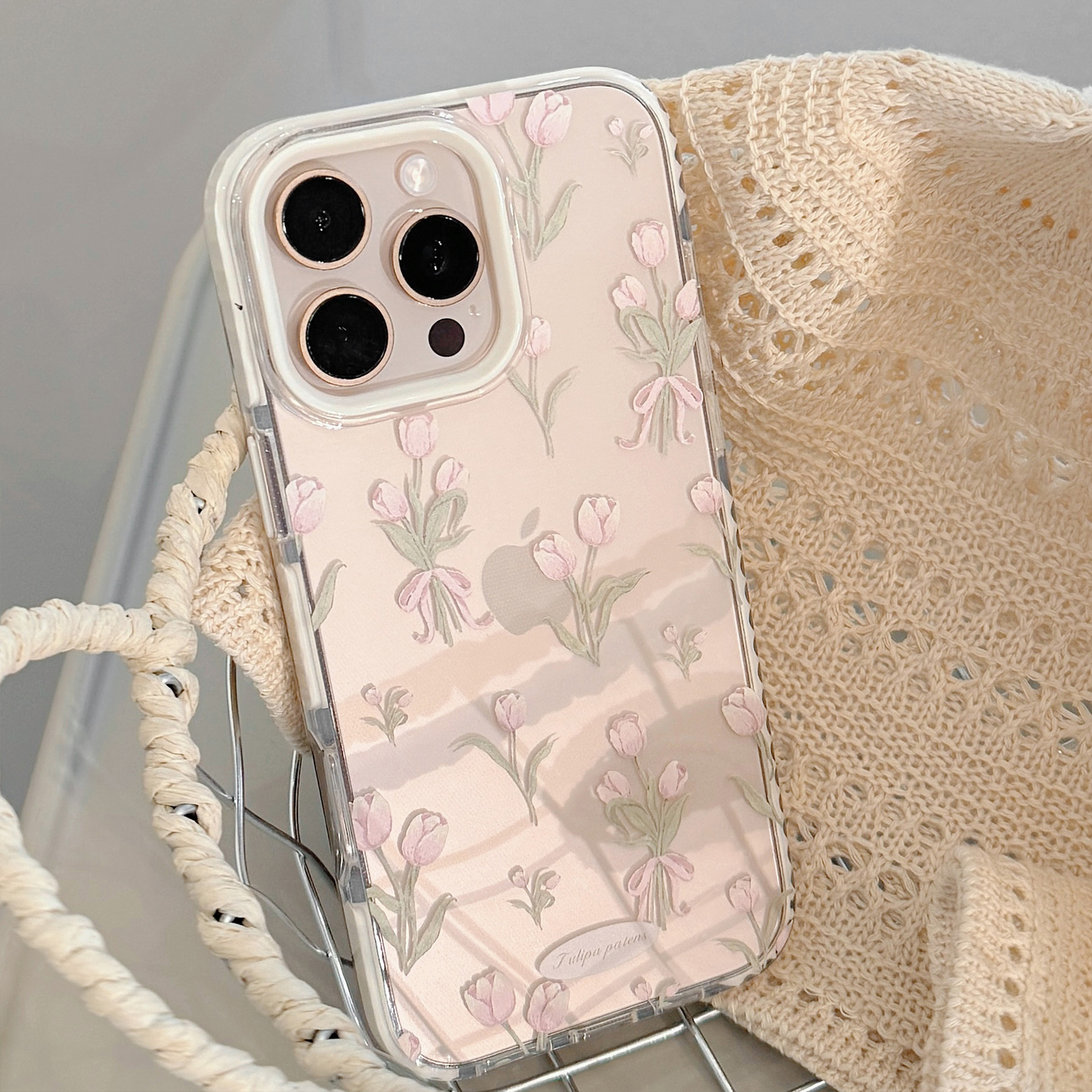 Tulipanes simples y frescos para Apple 16ProMax funda para teléfono móvil 15Pro Transparente 14/13 Girl Heart 15