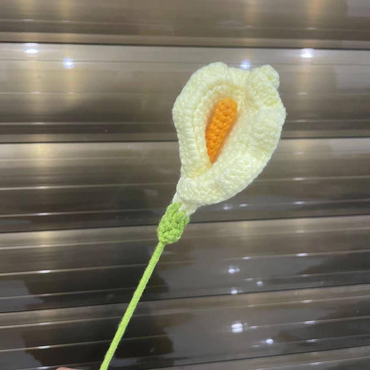 Lily tejido a mano acabado rosa Lily Tulip flor artificial lana ramo regalo