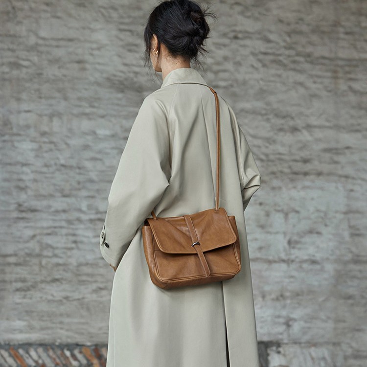 Vegetable-Tanned Cowhide 001 Messenger Bag Retro Crossbody Tote Simple Commuter Large Capacity Women's Shoulder Bag - Thumbnail 3