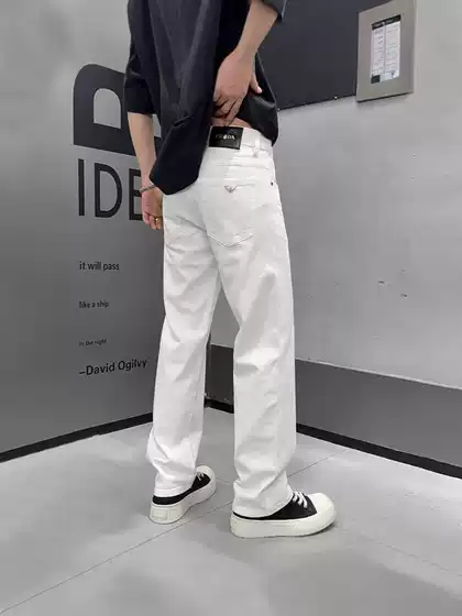 Men's Relaxed Straight-Leg Jeans in White, High-End Minimalist Designer Fit, Everyday Casual Streetwear