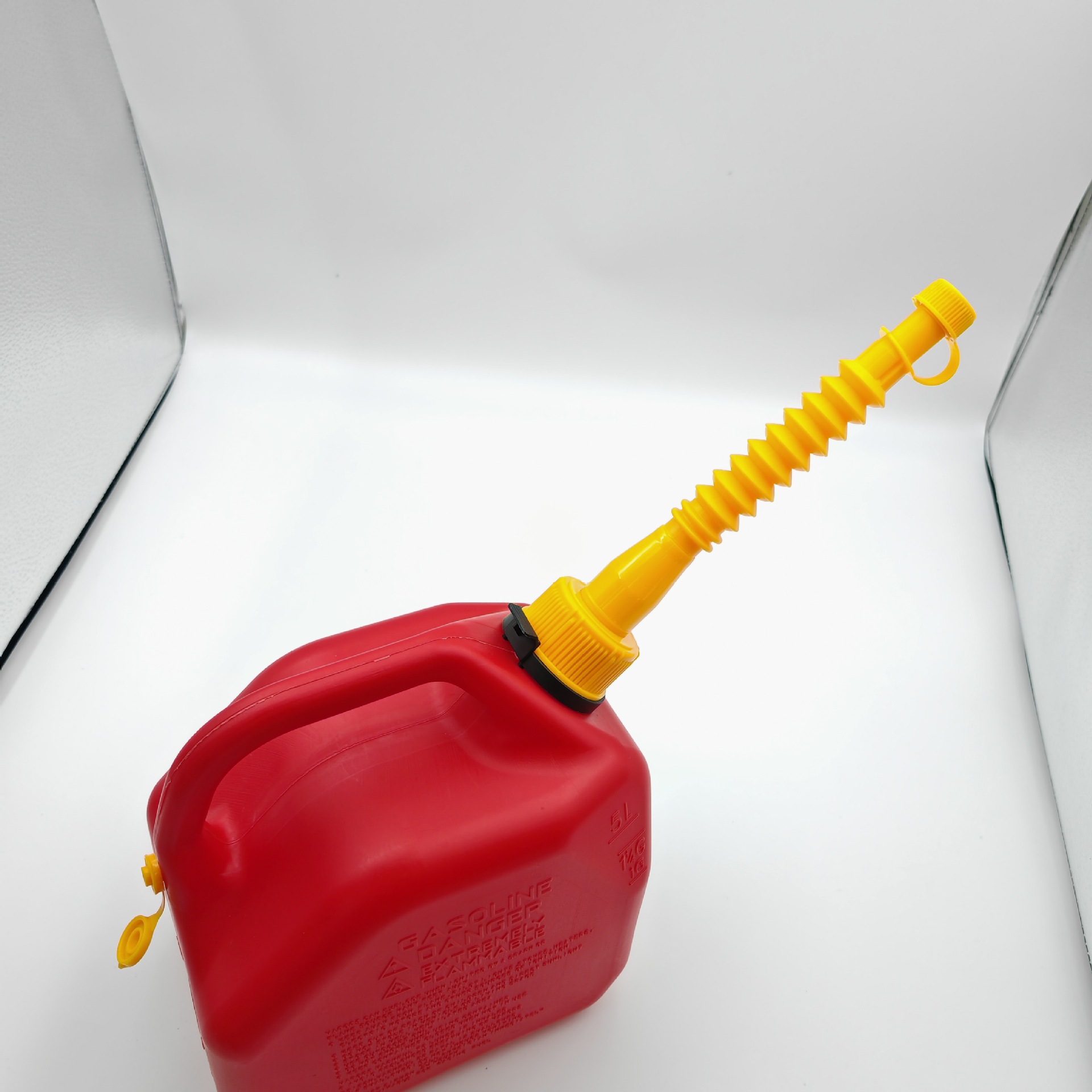 Cross-border car self-driving refueling pipe gallon barrel refueling pipe gas nozzle oil pot cap matching telescopic threaded pipe belt