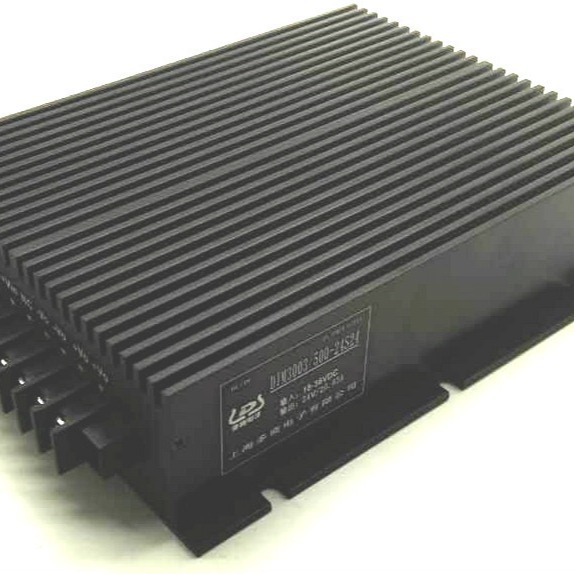 经济型全密封18-36V宽压输入隔离24V输出400W车载直流转换电源模