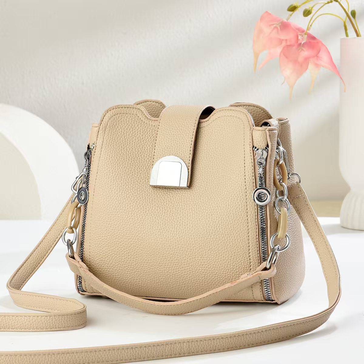 Bolso de moda de balde 2025 nuevo tipo de mochila de hombro para mujeres bolsos casuales bolsos transfronterizos