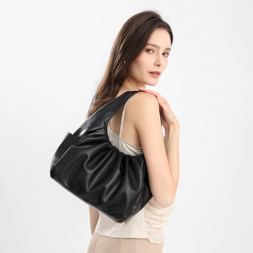 New fashion niche horn-shaped bag cloud-shaped bag soft leather texture pleated bag handbag underarm bag fashionable single shoulder women's bag 