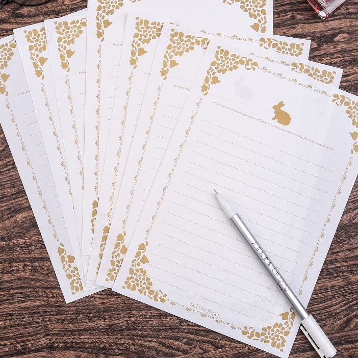 Vintage-style letter paper with lace borders, blank lined letter paper, A4, B5, A5 artistic and creative letter paper, specialty paper for handwriting.